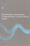 En busca del entendimiento. conversaciones  la orilla del mar