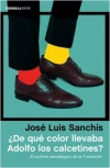 ¿De qué color llevaba Adolfo los calcetines?